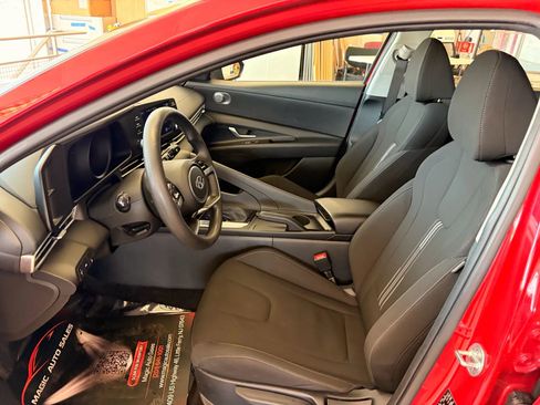 Used 2022 Hyundai Elantra SEL FWD image 53