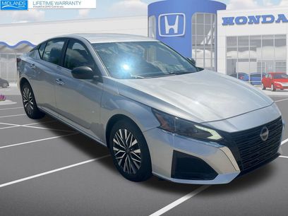 Used 2024 Nissan Altima 2.5 SV