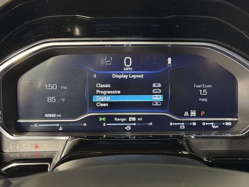 Used 2023 Chevrolet Silverado 1500 ZR2 w/ Technology Package image 27