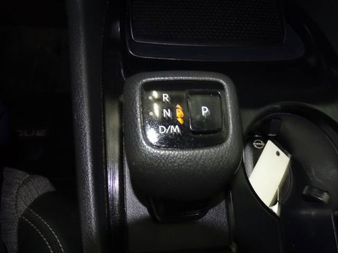 Used 2023 Nissan Rogue SV AWD/4WD image 12