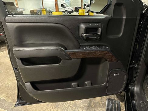 Used 2018 GMC Sierra 1500 Denali w/ Denali Ultimate Package image 32