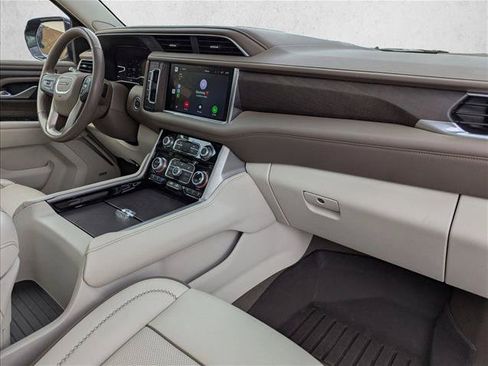 Used 2022 GMC Yukon XL Denali AWD/4WD image 24