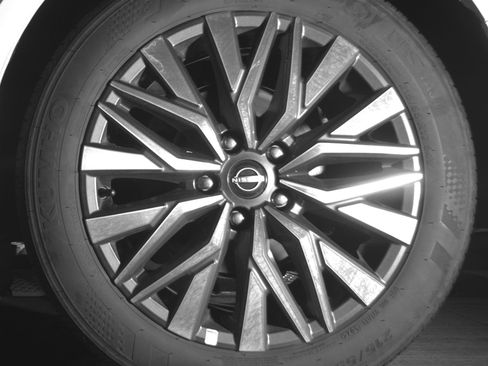 Used 2025 Nissan Altima 2.5 SV FWD image 14