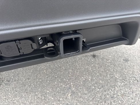 Used 2025 Ford Explorer ST image 32