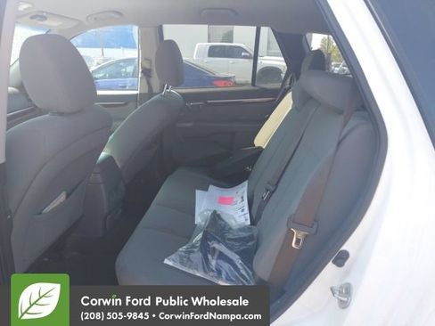 Used 2012 Hyundai Santa Fe GLS AWD/4WD image 9