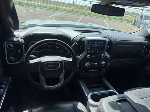 Used 2022 GMC Sierra 1500 SLT AWD/4WD image 5