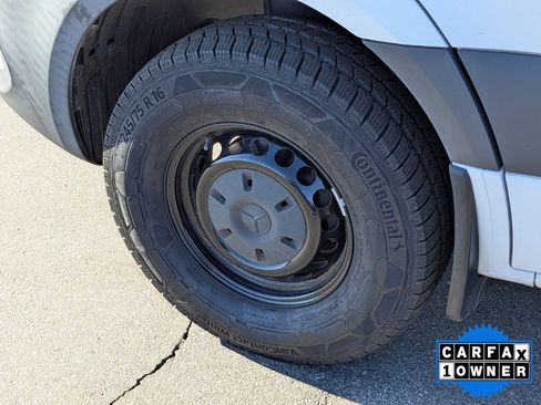 Used 2020 Mercedes-Benz Sprinter 2500 image 11