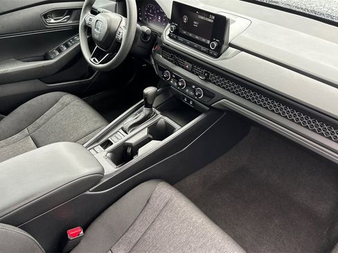 Certified 2025 Honda Accord LX image 14