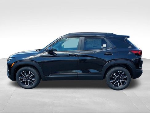 New 2026 Chevrolet TrailBlazer ACTIV w/ Convenience Package FWD image 2