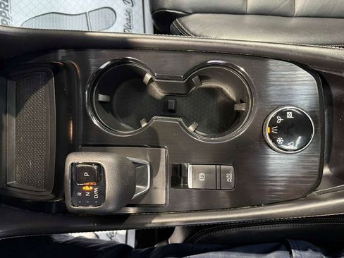 Used 2021 Nissan Rogue SL w/ Premium Package image 16