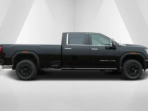 New 2026 GMC Sierra 3500 Denali image 8