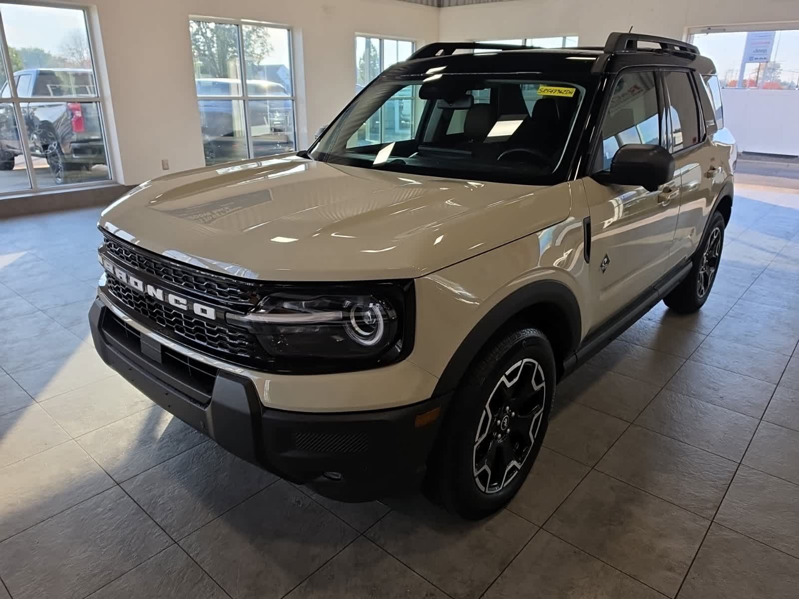 Used 2025 Ford Bronco Sport Outer Banks w/ Outer Banks Tech Package+ AWD/4WD image 1