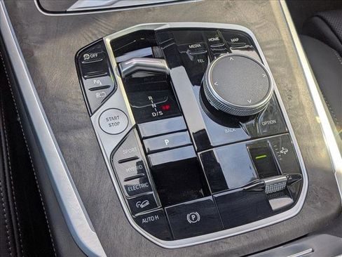 New 2026 BMW X5 xDrive50e image 12