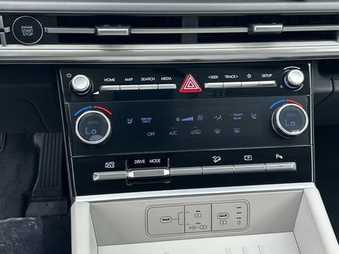 New 2026 Hyundai Santa Fe SEL FWD image 31