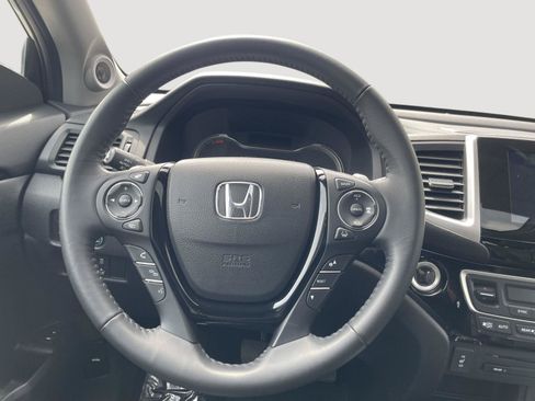 Used 2018 Honda Pilot Touring image 25