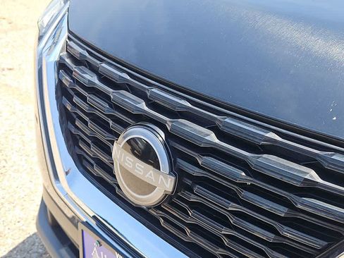 Used 2023 Nissan Rogue S AWD/4WD image 13