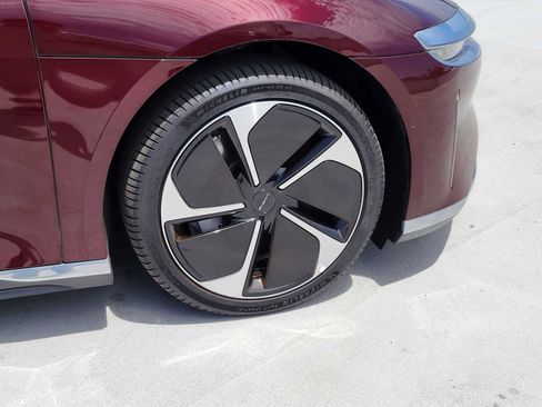 Used 2025 Lucid Air Touring AWD/4WD image 9