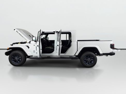 New 2026 Jeep Gladiator Sport AWD/4WD image 9