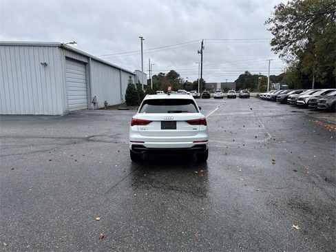 Used 2020 Audi Q3 2.0T Premium w/ Convenience Package image 6