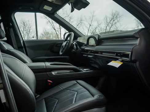 New 2027 Kia Telluride SX X-Line w/ Towing Package AWD/4WD image 11