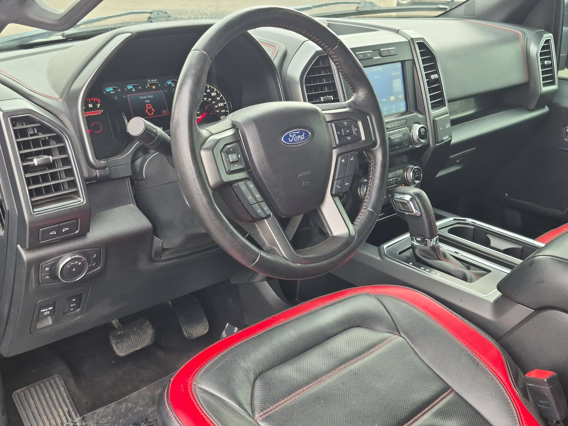 Used 2019 Ford F150 Lariat w/ Equipment Group 502A Luxury AWD/4WD image 13