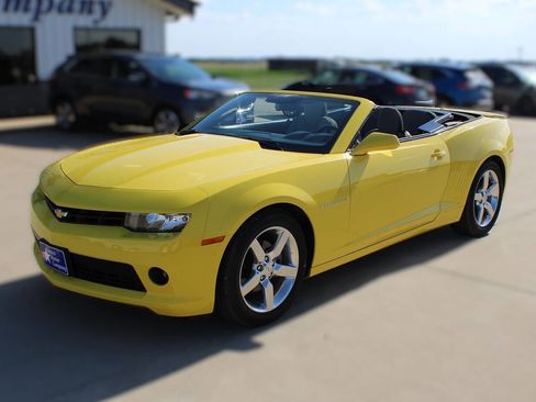 Used 2015 Chevrolet Camaro LT RWD image 9