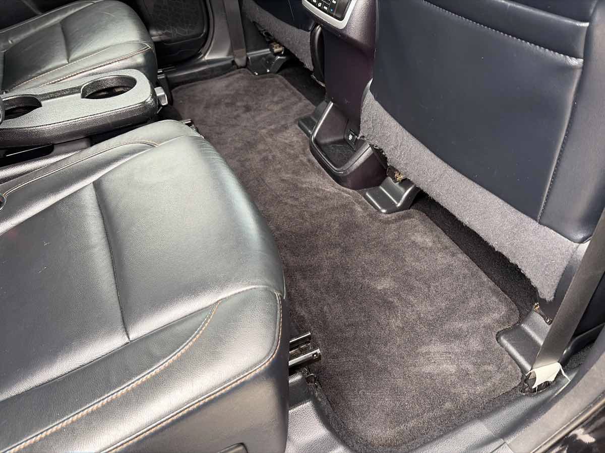 Used 2014 Toyota Highlander XLE FWD image 27