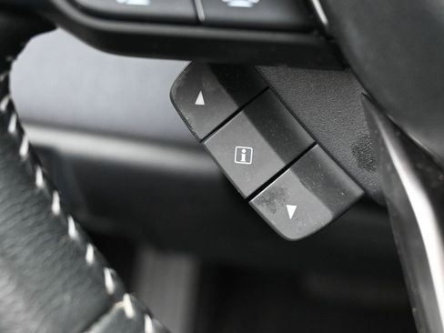 Used 2020 Subaru Outback Premium image 16