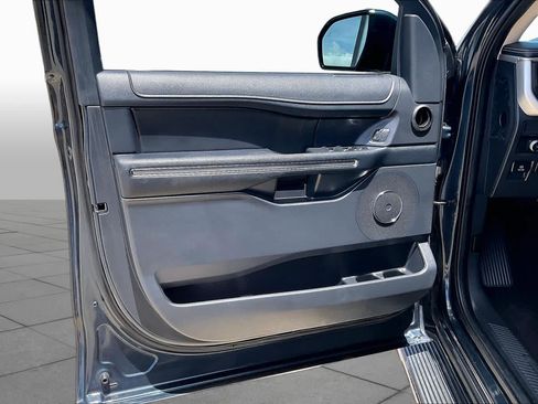 Used 2022 Ford Expedition Max XLT RWD image 22