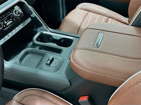 New 2026 GMC Sierra 2500 Denali Ultimate image 17