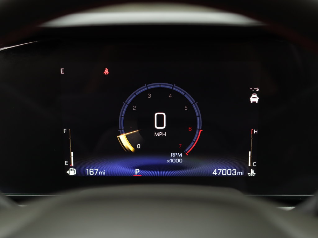 Used 2025 Chevrolet Trax RS w/ Sunroof Package FWD image 11