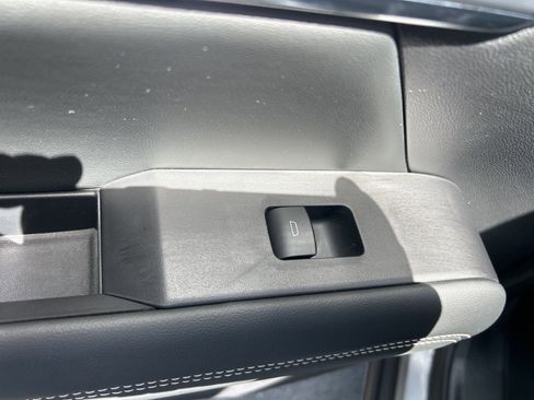 New 2026 GMC Terrain Elevation w/ Elevation Premium Package AWD/4WD image 20