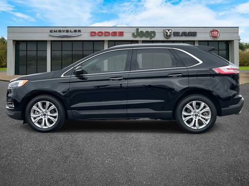 Used 2022 Ford Edge Titanium w/ Equipment Group 301A image 37