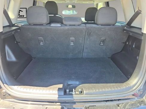 Used 2016 Kia Soul + FWD image 11