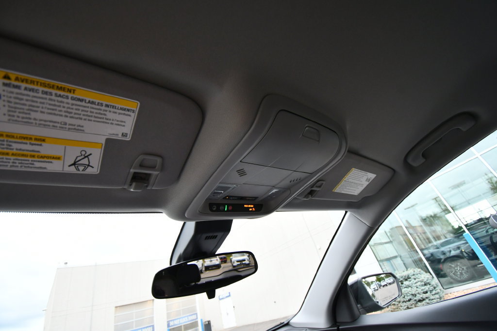 Used 2023 Chevrolet Equinox LT AWD/4WD image 29