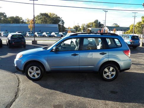 Used 2011 Subaru Forester 2.5X w/ Alloy Wheel Value Pkg image 6
