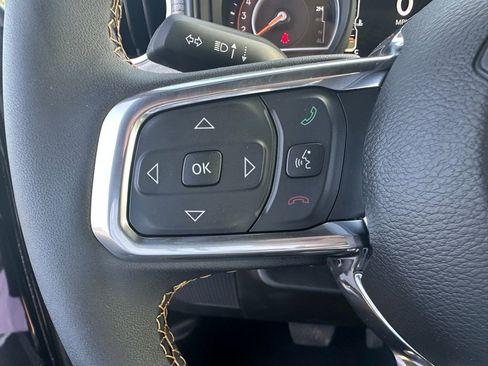 Certified 2024 Jeep Wrangler Sahara w/ Technology Group image 19