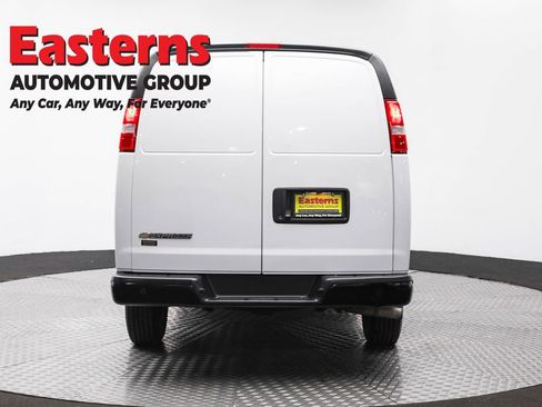 Used 2023 Chevrolet Express 2500 Work Van w/ Driver Convenience Package image 6
