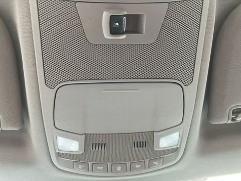 Used 2017 Ford F150 XLT w/ Equipment Group 302A Luxury AWD/4WD image 28