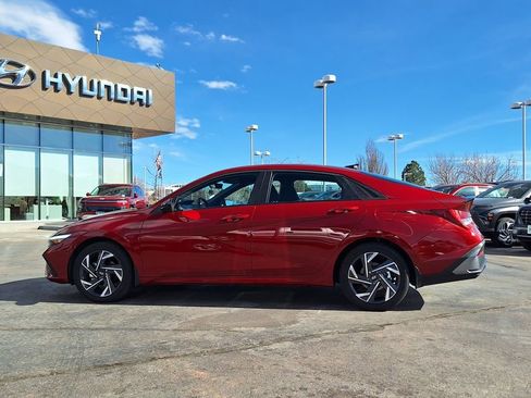 New 2025 Hyundai Elantra SEL image 6