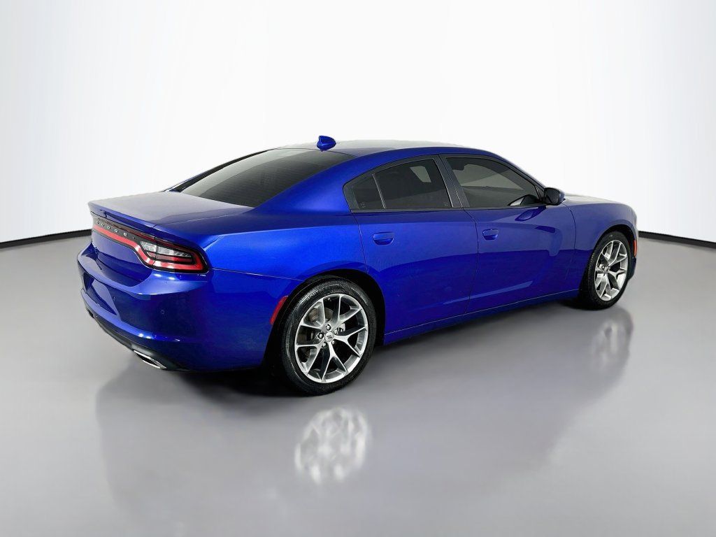 Used 2022 Dodge Charger SXT w/ Plus Group RWD image 7