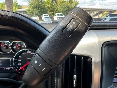 Used 2017 GMC Sierra 2500 SLE image 16