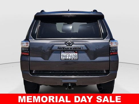 Used 2021 Toyota 4Runner SR5 Premium w/ Moonroof Package AWD/4WD image 4