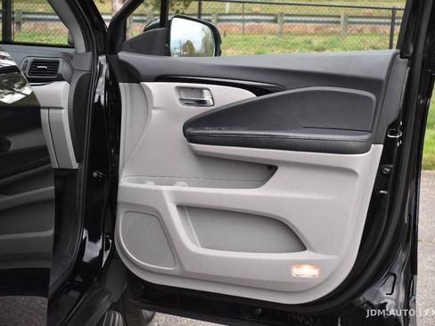 Used 2019 Honda Pilot Touring image 10