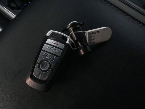 Used 2019 Ford F150 Platinum image 22