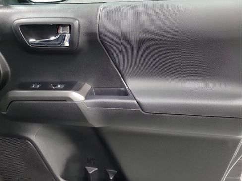 Certified 2023 Toyota Tacoma TRD Off-Road w/ Technology Package image 17