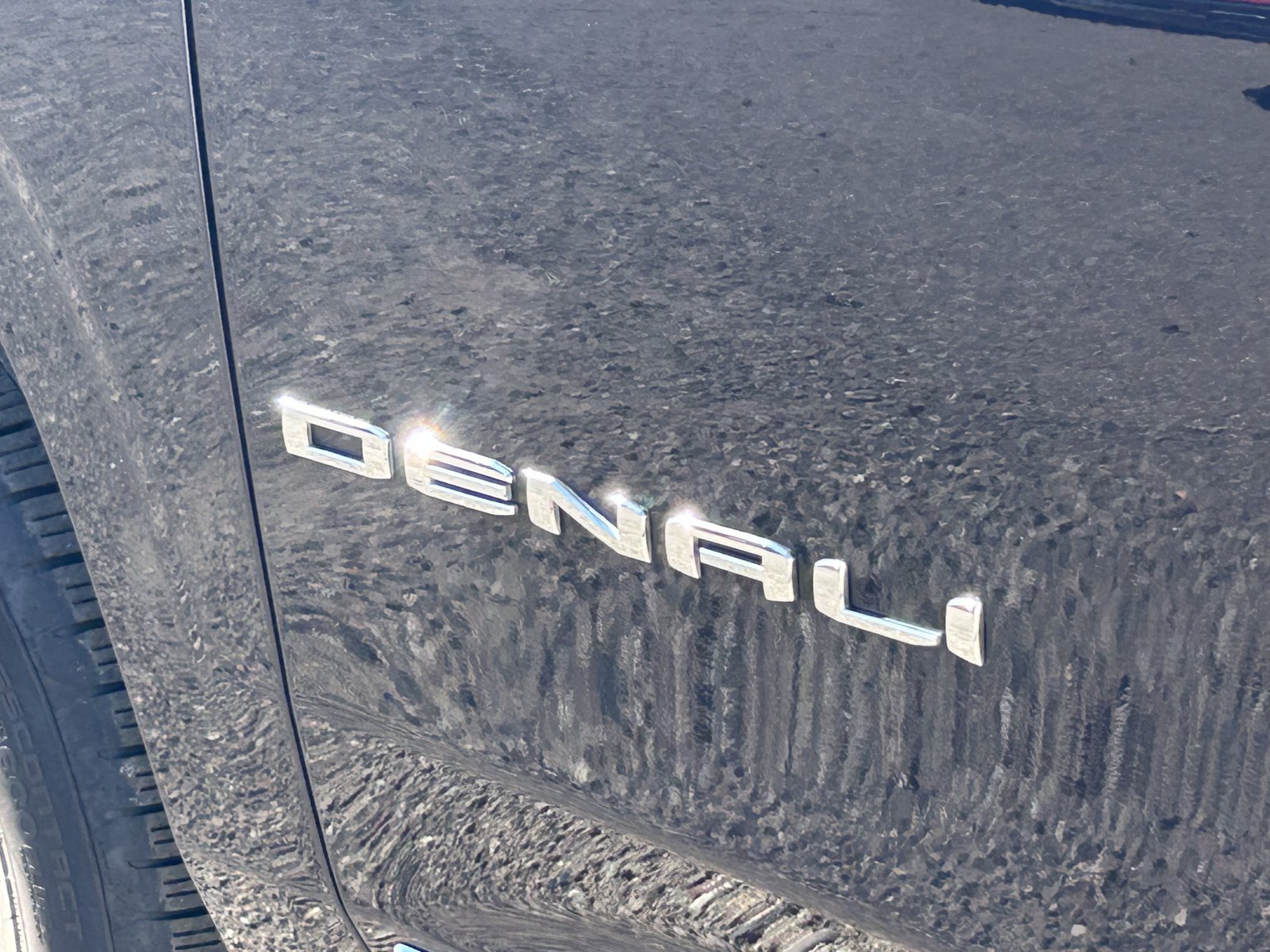 Certified 2025 GMC Yukon Denali AWD/4WD image 11
