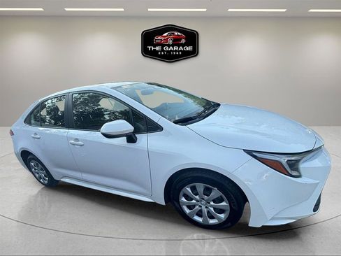 Used 2023 Toyota Corolla LE FWD image 7