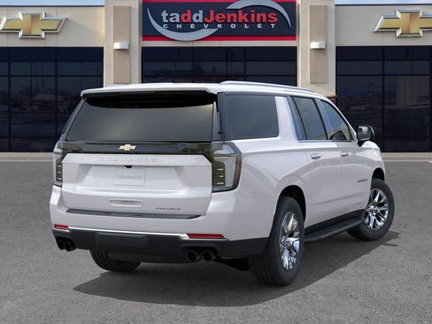 New 2025 Chevrolet Suburban Premier image 28