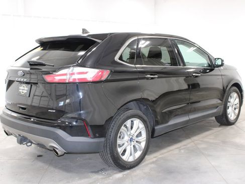 Used 2021 Ford Edge Titanium w/ Equipment Group 301A image 9